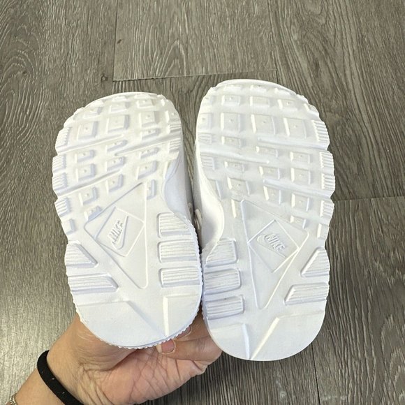 Amazon.com | Nike Toddler Huarache Run (TD) 704950 110  Kids Nike Huarache Run TD Trainers 704950 110 Triple White/Size 4c